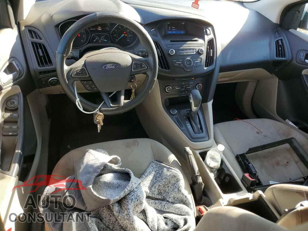 FORD FOCUS 2017 - 1FADP3F26HL241701