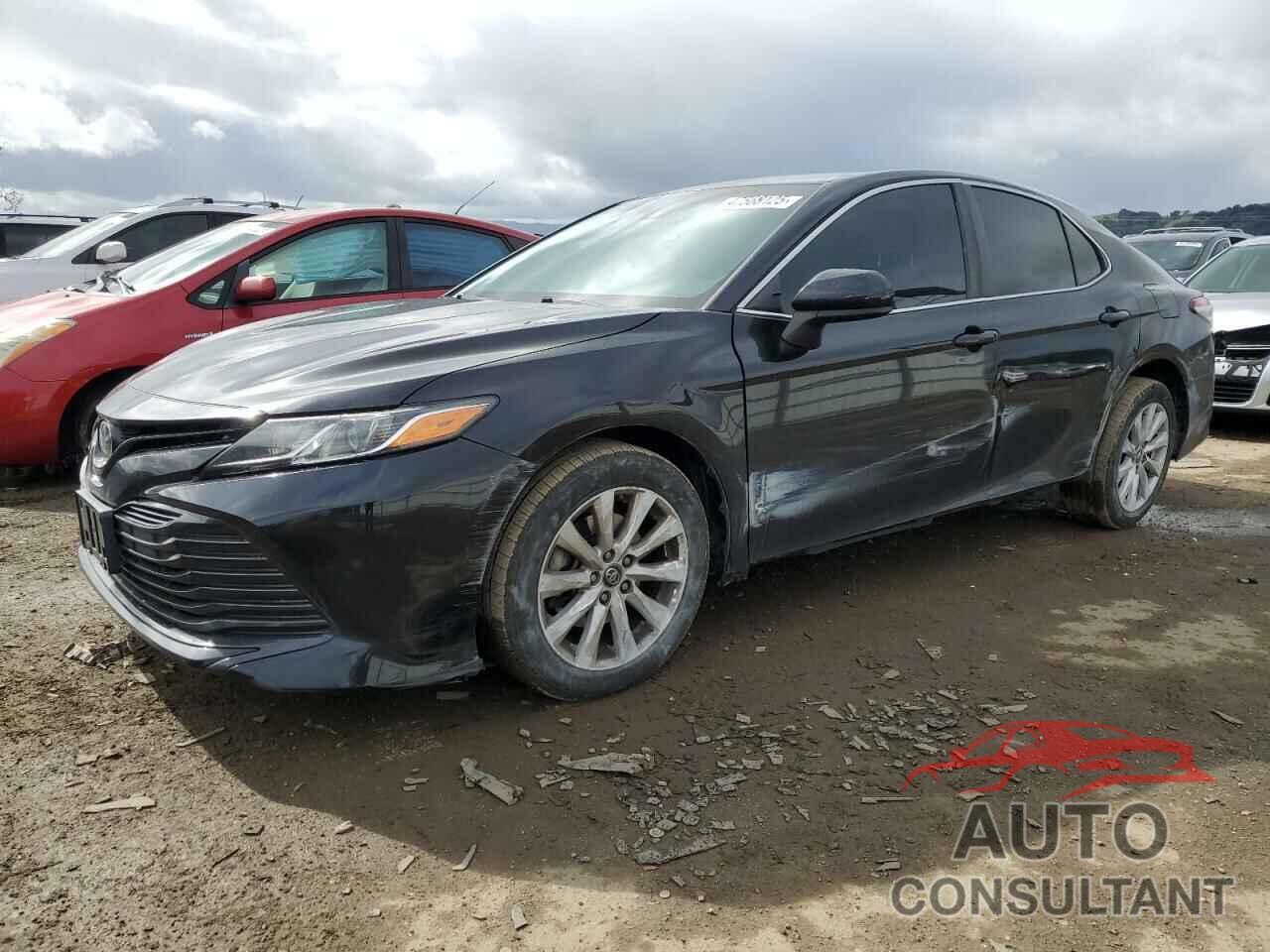TOYOTA CAMRY 2018 - 4T1B11HK0JU144588