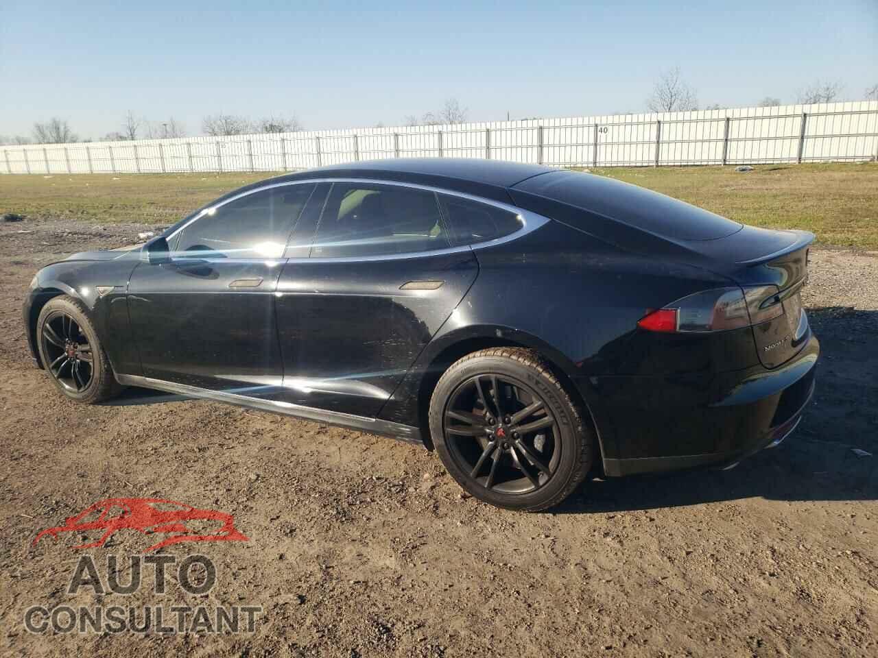 TESLA MODEL S 2013 - 5YJSA1CN0DFP27973
