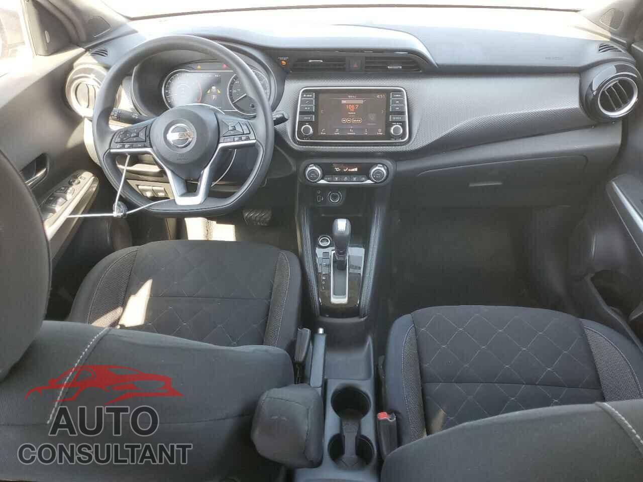 NISSAN KICKS 2019 - 3N1CP5CU3KL496201