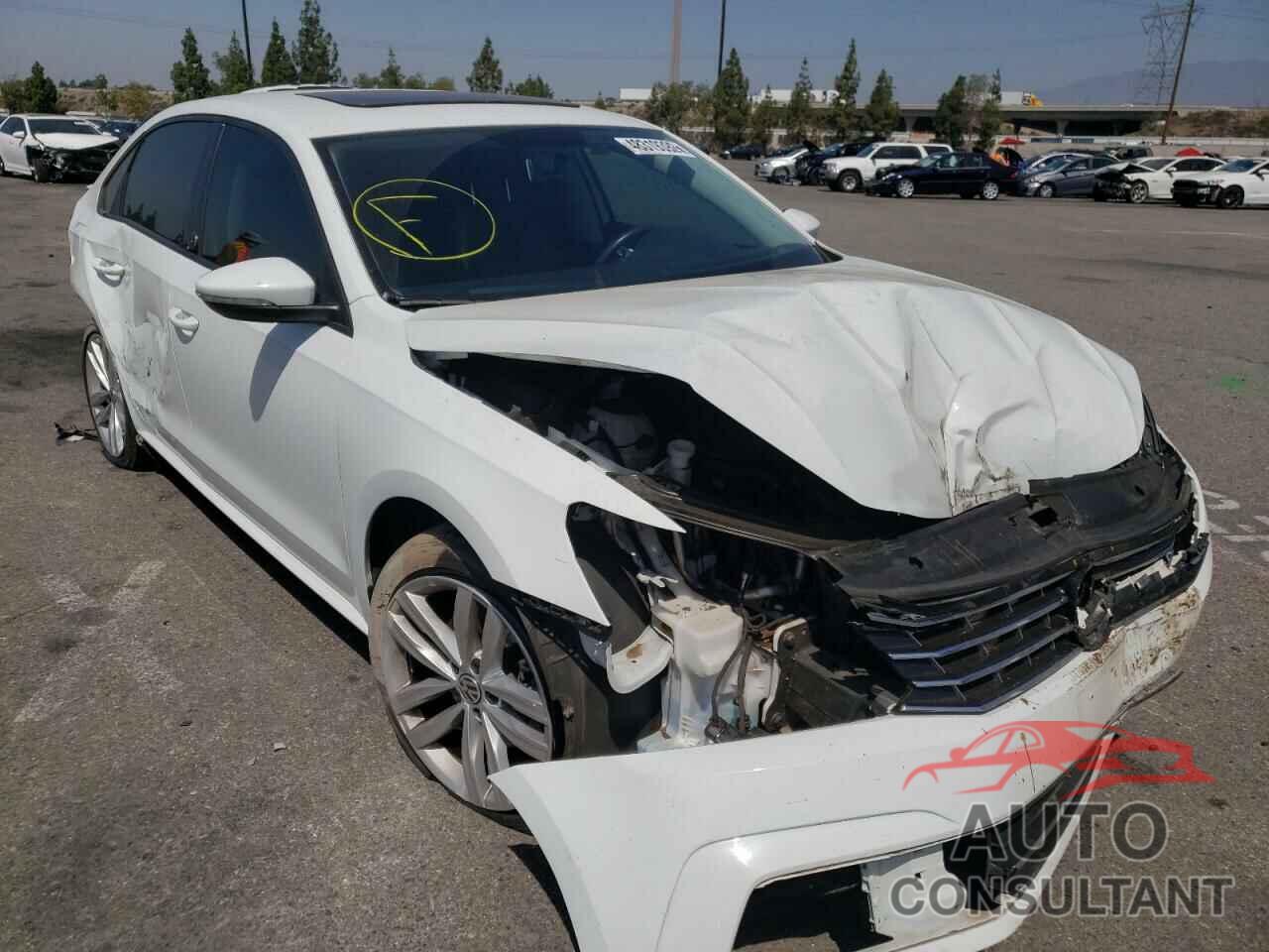 VOLKSWAGEN PASSAT 2019 - 1VWLA7A30KC002499