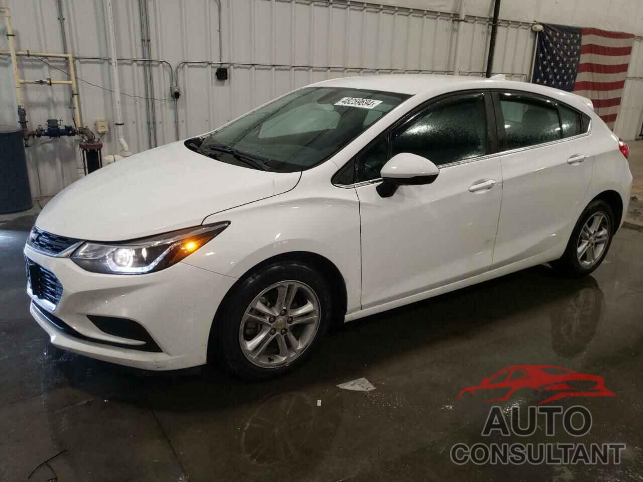 CHEVROLET CRUZE 2018 - 3G1BE6SM5JS591944