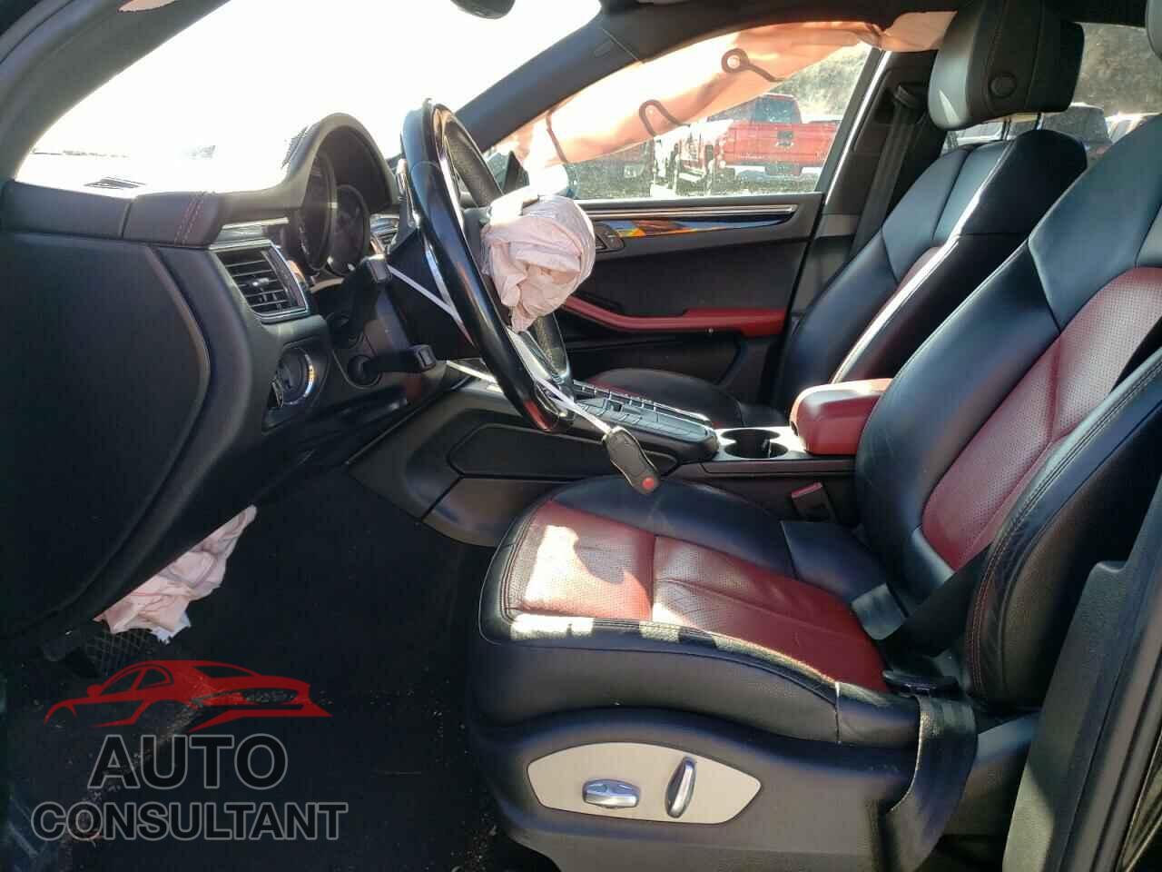 PORSCHE MACAN 2017 - WP1AA2A56HLB00829