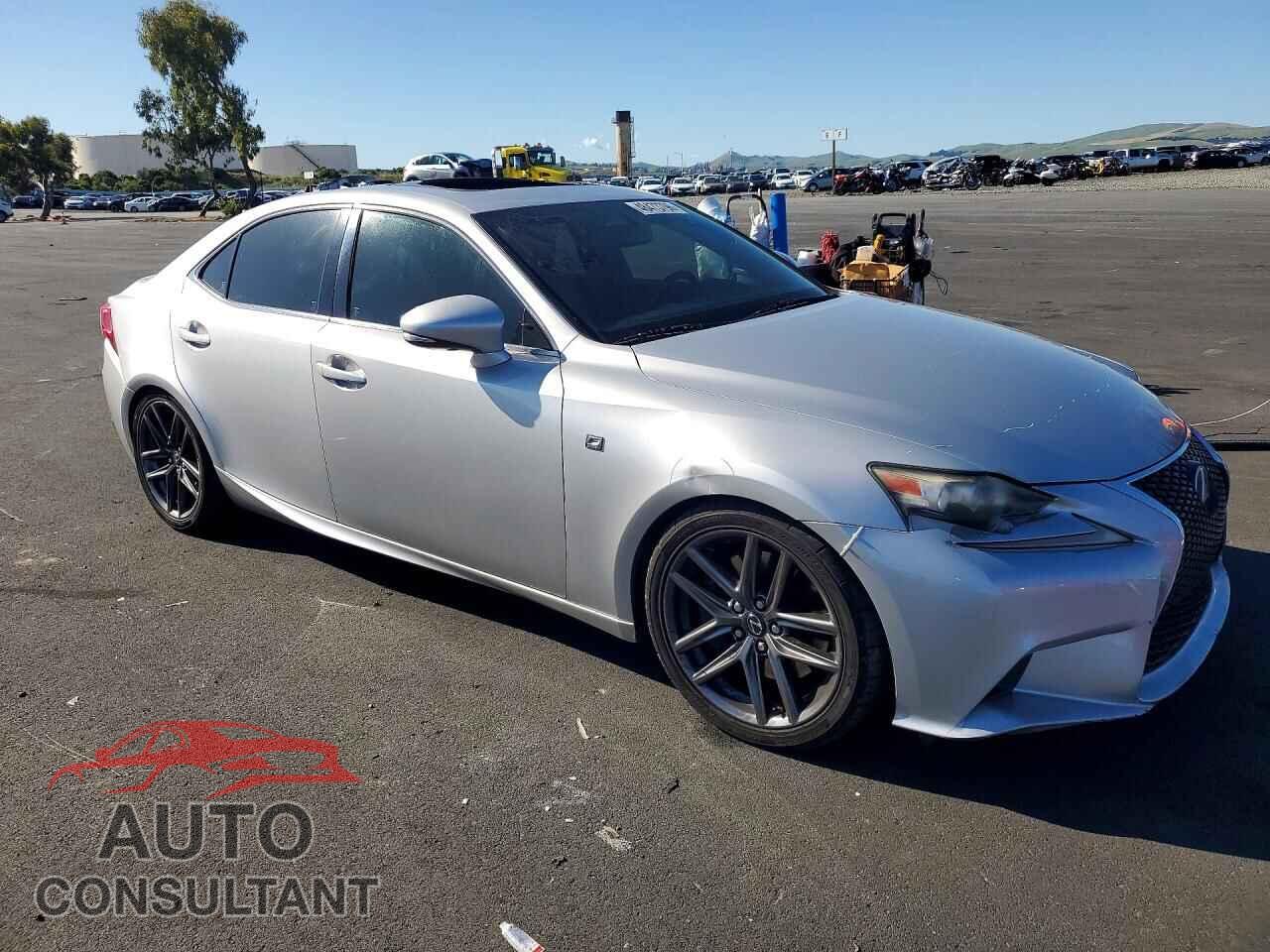LEXUS IS 2014 - JTHCE1D28E5000529
