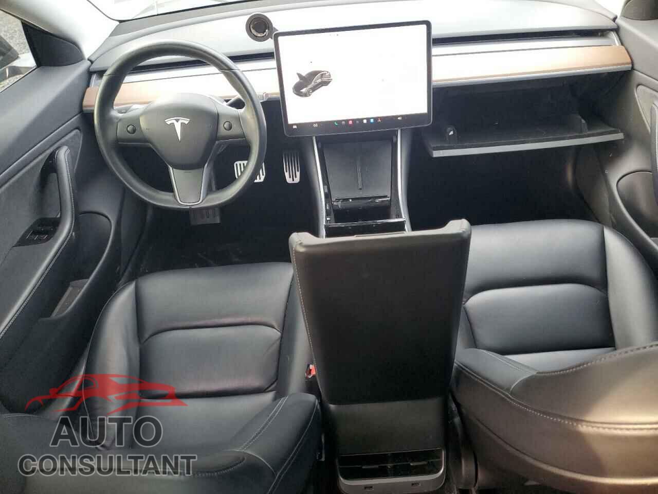 TESLA MODEL 3 2018 - 5YJ3E1EB2JF070679