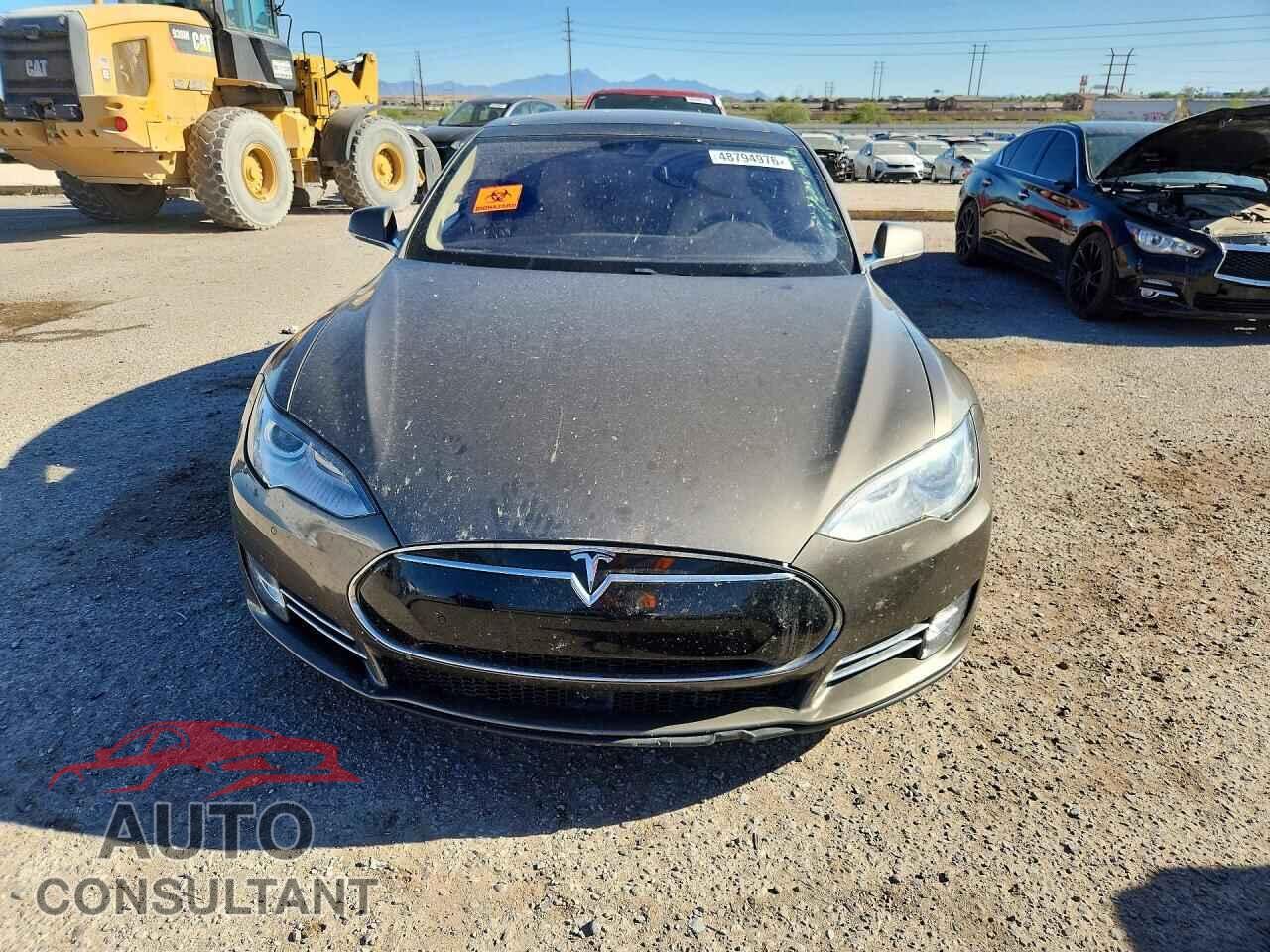 TESLA MODEL S 2015 - 5YJSA1E21FF114119