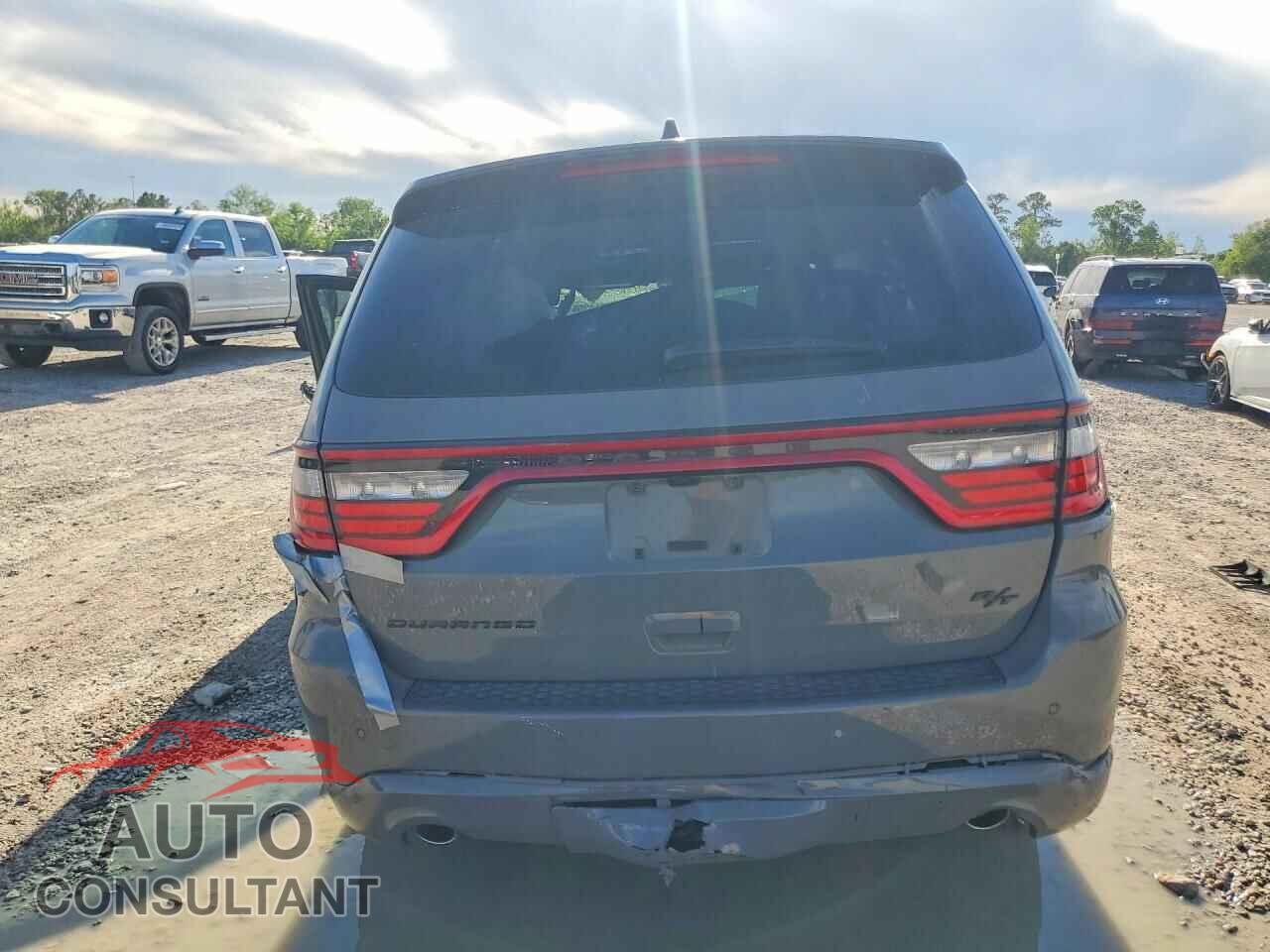 DODGE DURANGO 2023 - 1C4SDHCT0PC589576