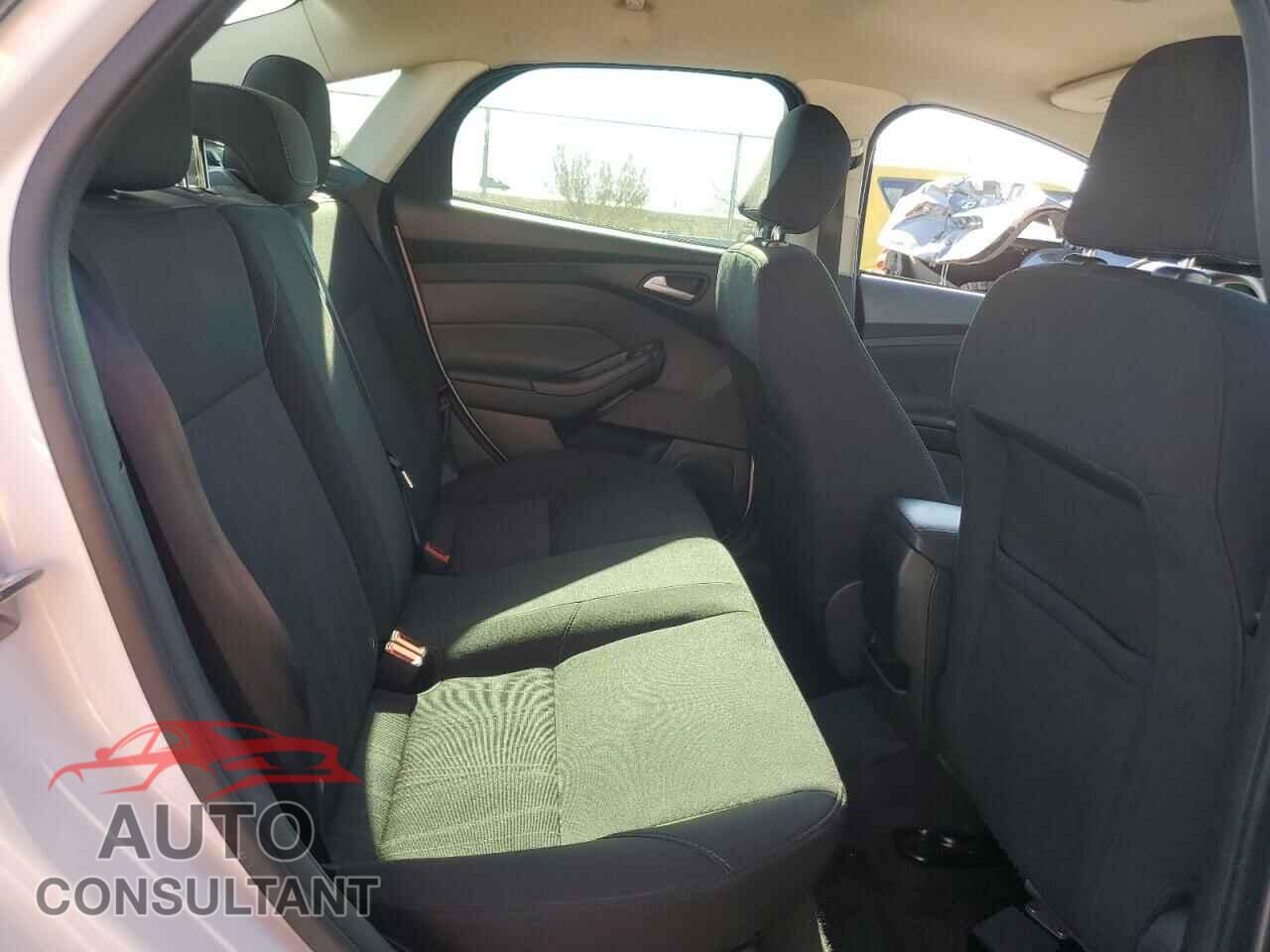 FORD FOCUS 2017 - 1FADP3FEXHL292998