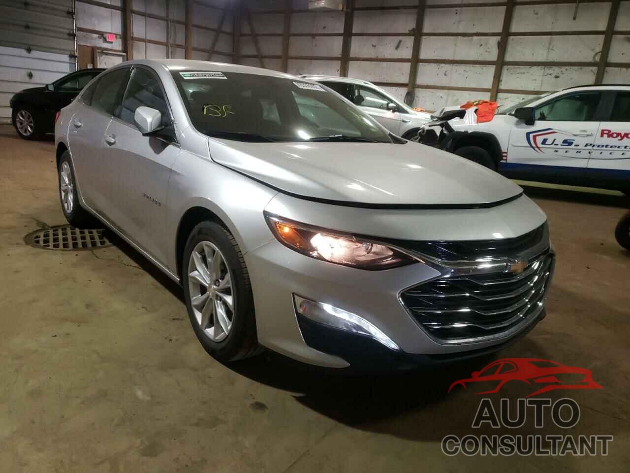 CHEVROLET MALIBU 2022 - 1G1ZD5ST1NF137431