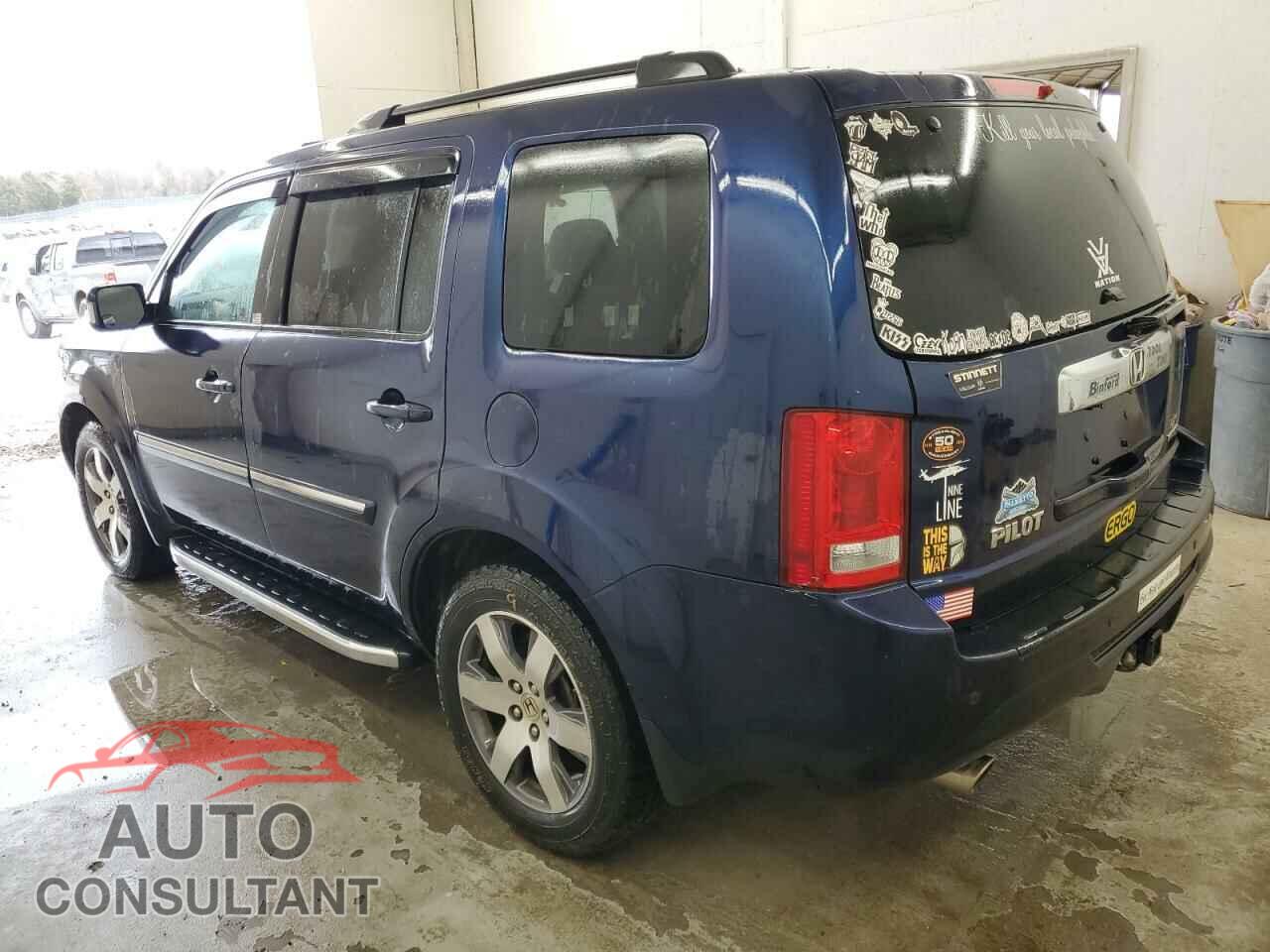 HONDA PILOT 2015 - 5FNYF3H9XFB015329