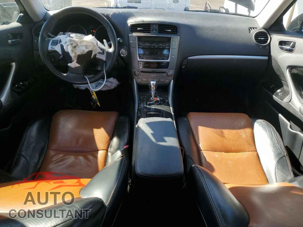 LEXUS IS 2013 - JTHCF5C24D5061784