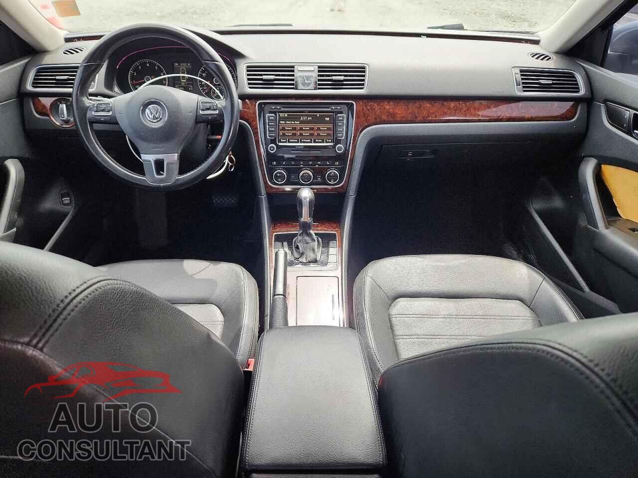 VOLKSWAGEN PASSAT 2012 - 1VWCP7A30CC036751