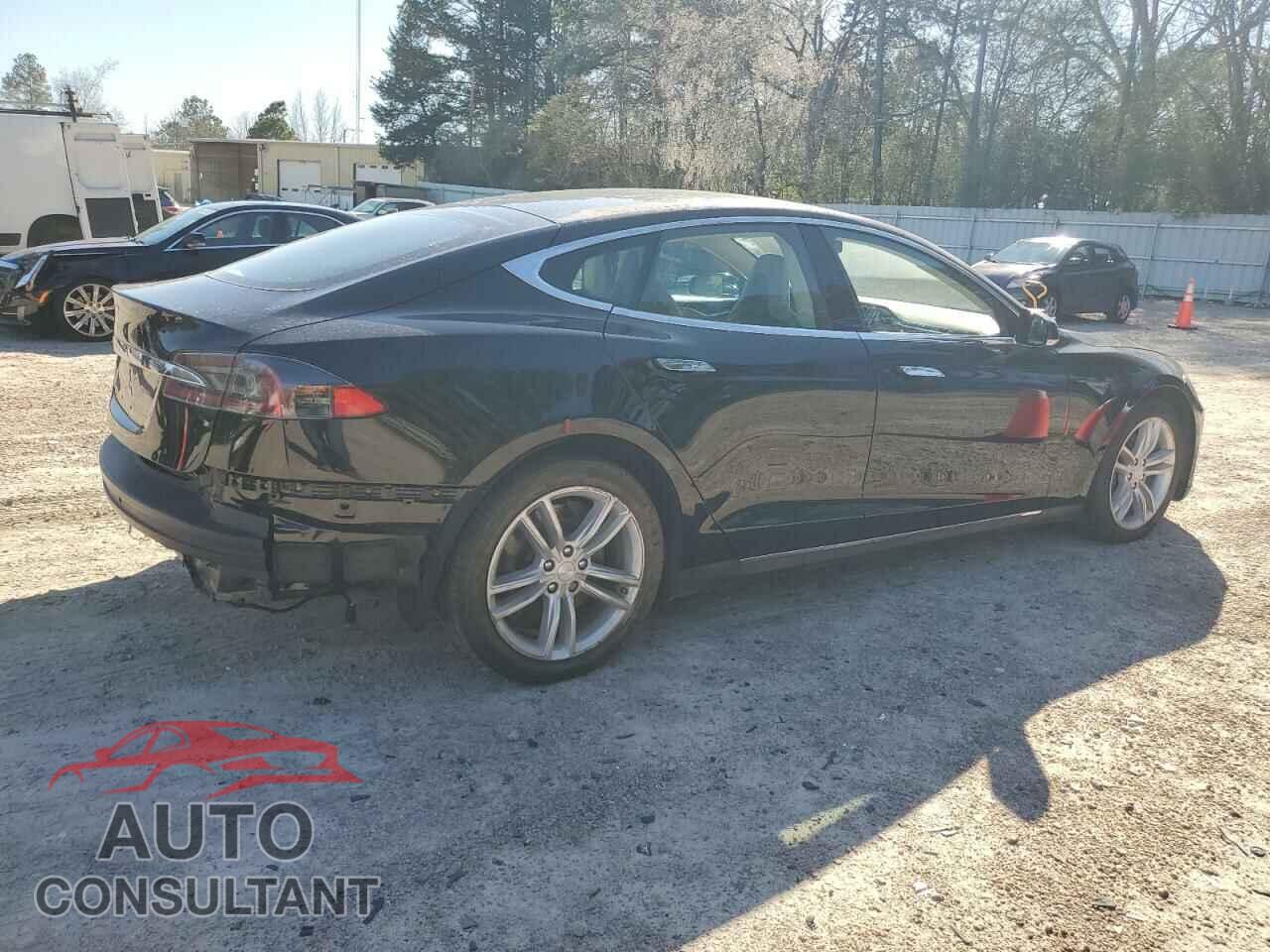 TESLA MODEL S 2013 - 5YJSA1BC5DFP10893