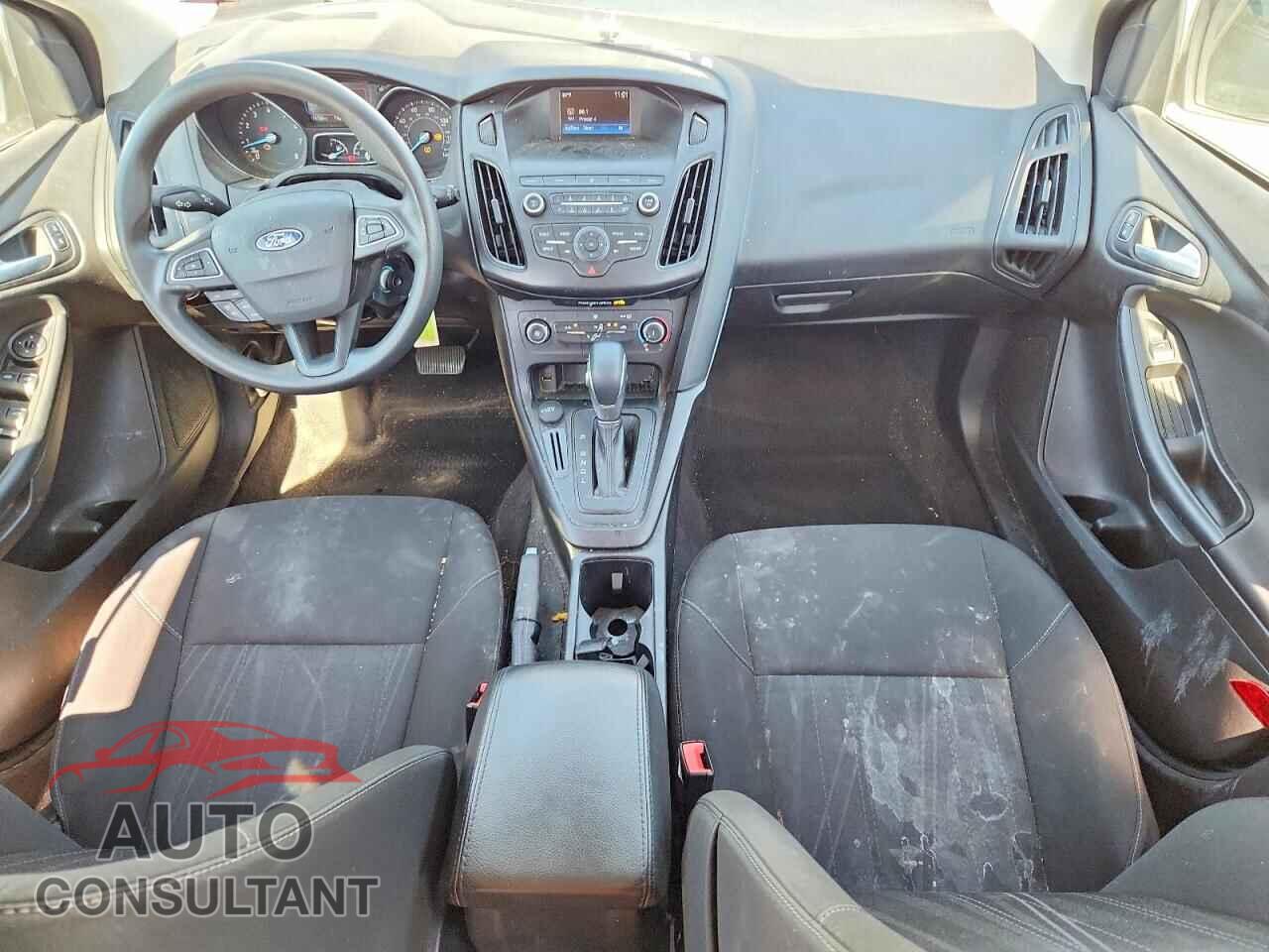 FORD FOCUS 2018 - 1FADP3K21JL255775