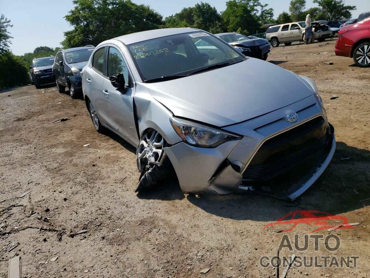 TOYOTA YARIS 2018 - 3MYDLBYVXJY326496