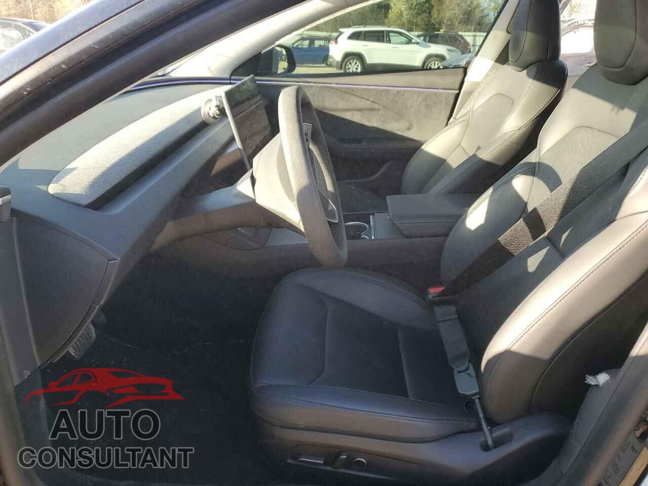 TESLA MODEL 3 2024 - 5YJ3E1EB8RF756012