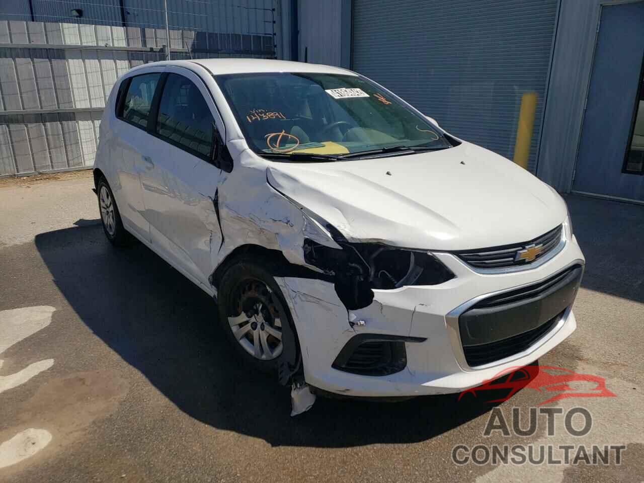 CHEVROLET SONIC 2019 - 1G1JG6SB9K4143891