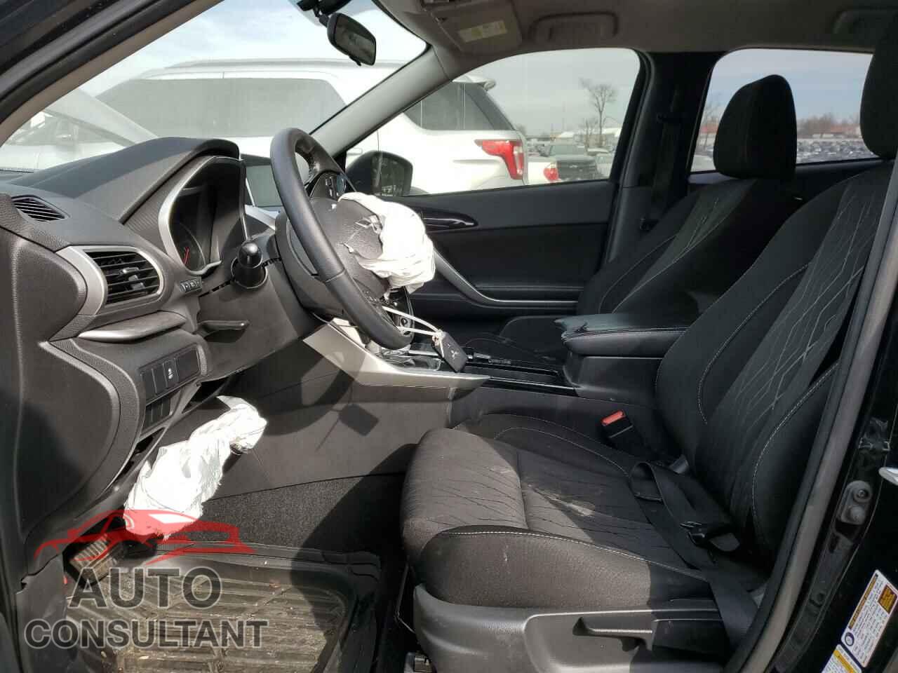 MITSUBISHI ECLIPSE 2018 - JA4AT5AA1JZ038134