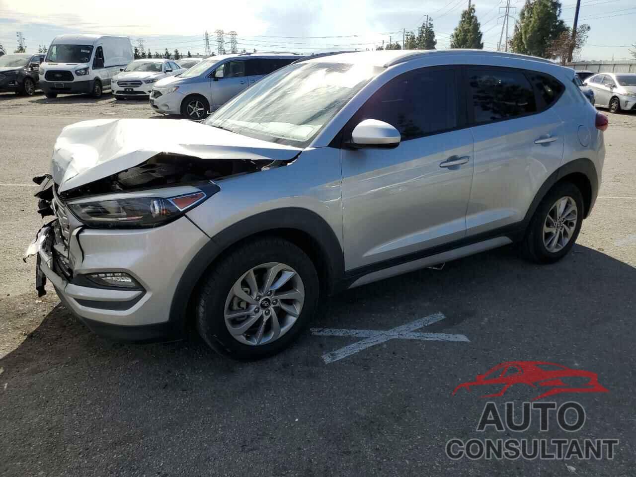 HYUNDAI TUCSON 2018 - KM8J33A48JU728802