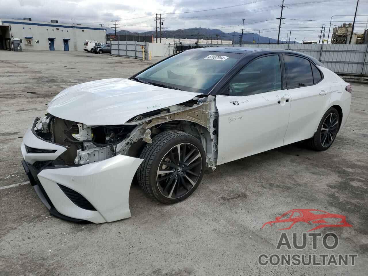 TOYOTA CAMRY 2018 - 4T1BZ1HK5JU016498