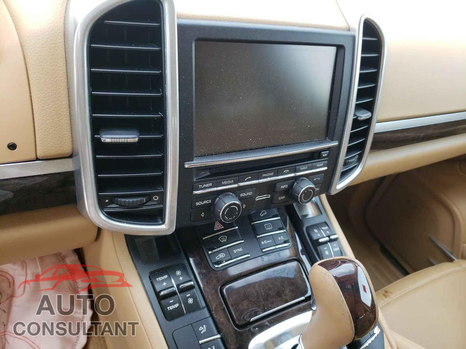 PORSCHE CAYENNE 2016 - WP1AA2A28GLA09193