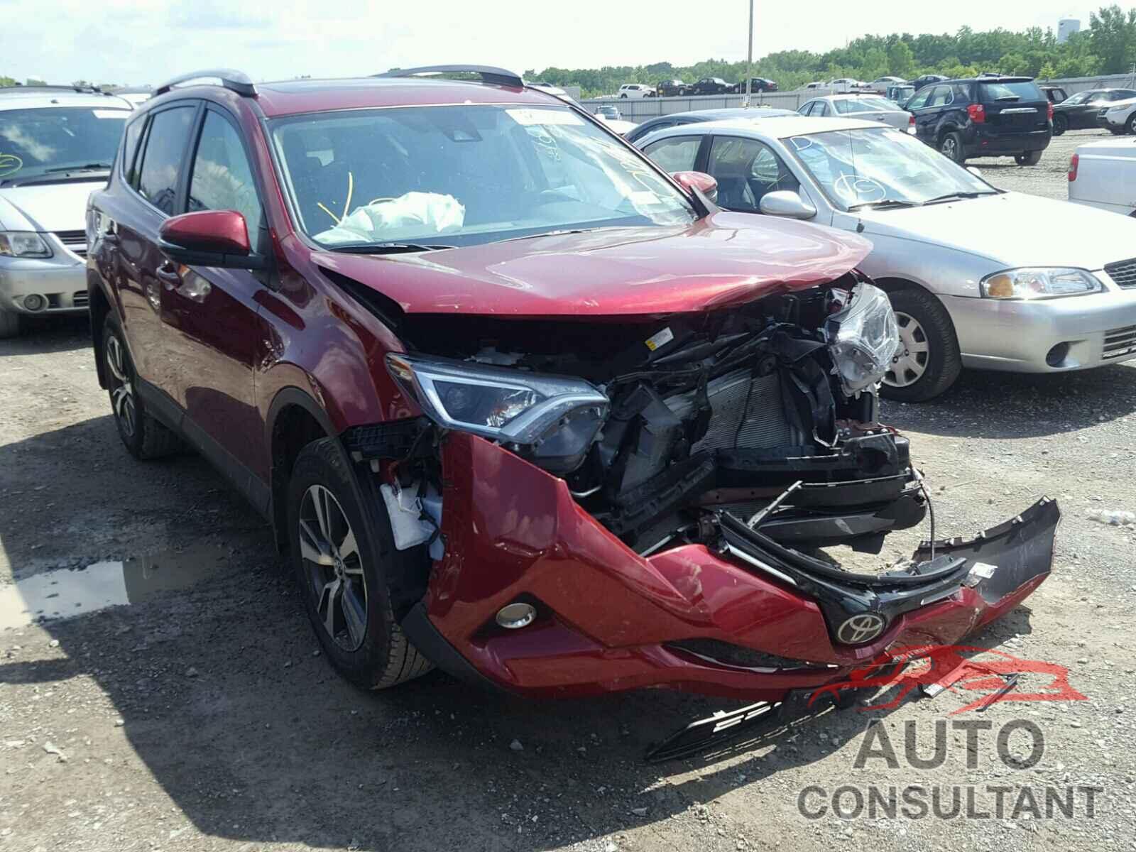 TOYOTA RAV4 XLE 2018 - 2T3RFREVXJW708395