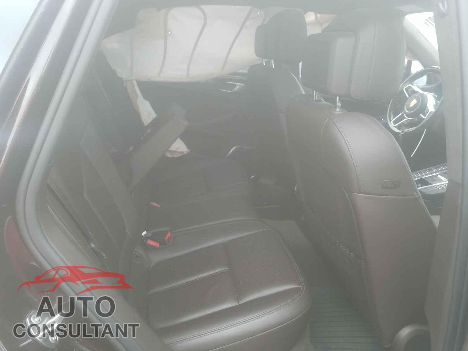 PORSCHE MACAN 2017 - WP1AF2A54HLB62067