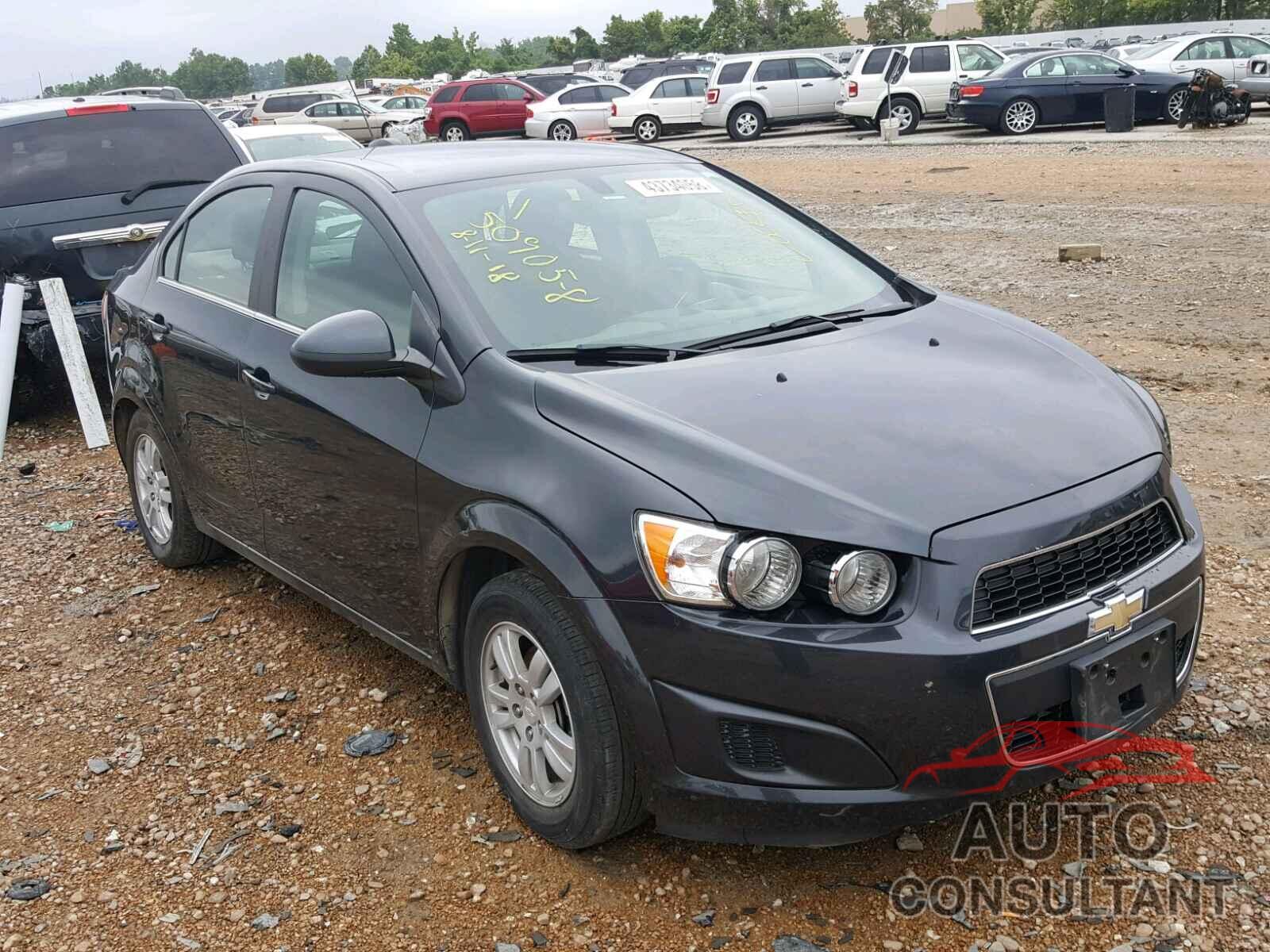 CHEVROLET SONIC 2015 - 1G1JC5SH0F4214721