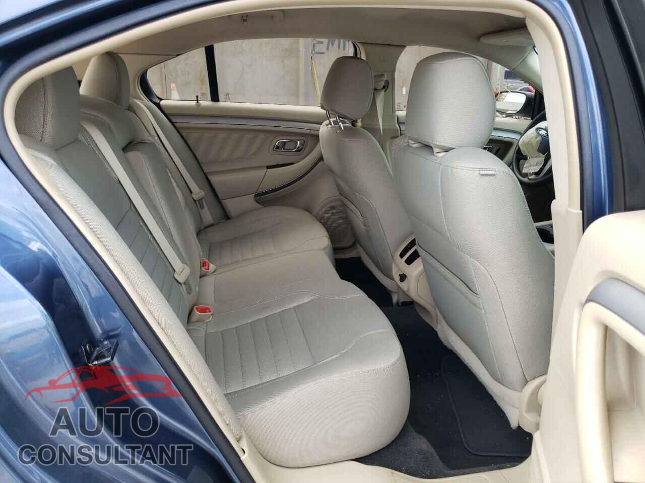 FORD TAURUS 2018 - 1FAHP2D81JG134234
