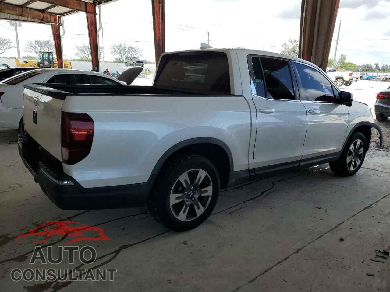 HONDA RIDGELINE 2017 - 5FPYK2F65HB006515