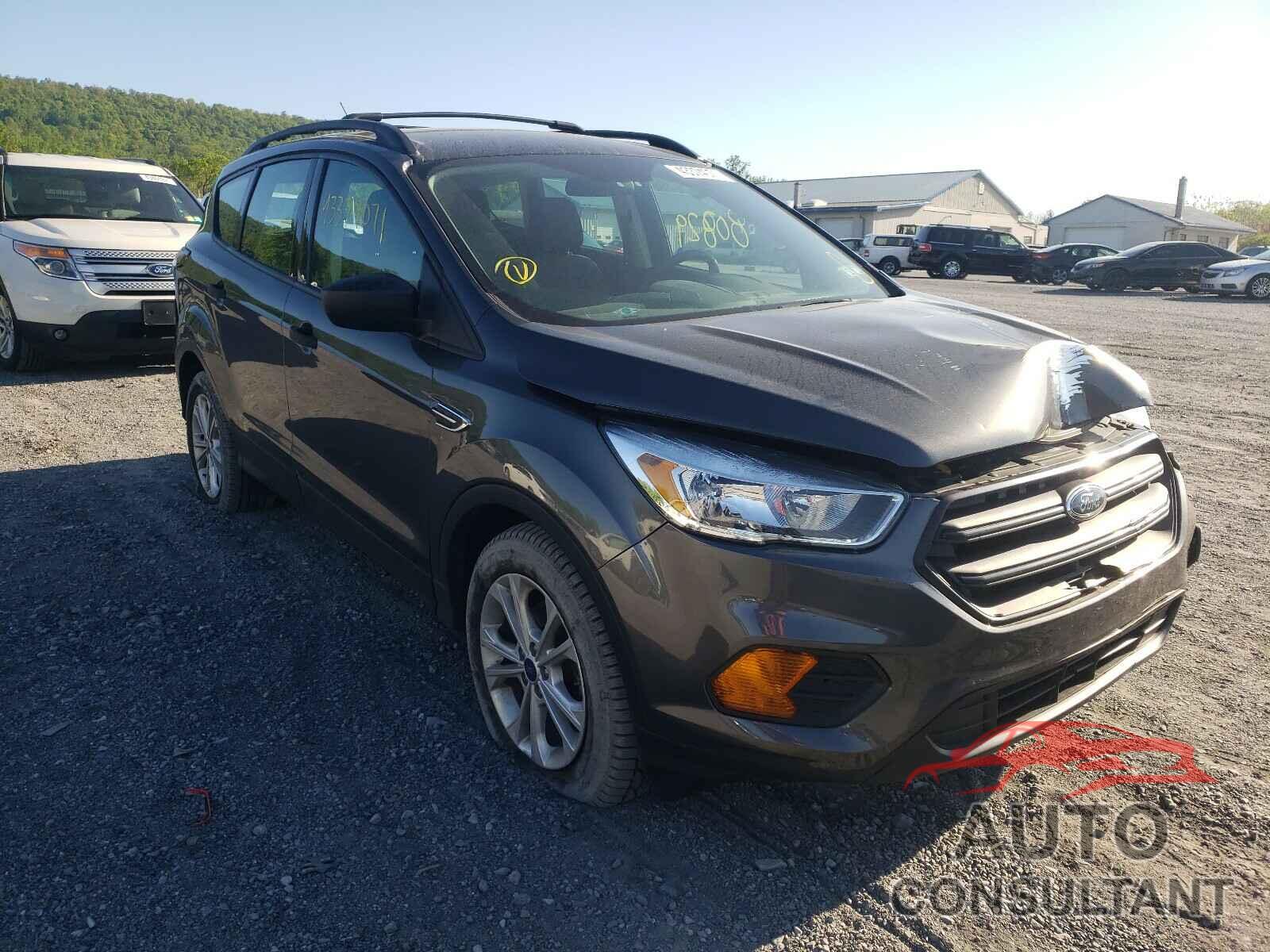 FORD ESCAPE 2017 - 1FMCU0F70HUC30837