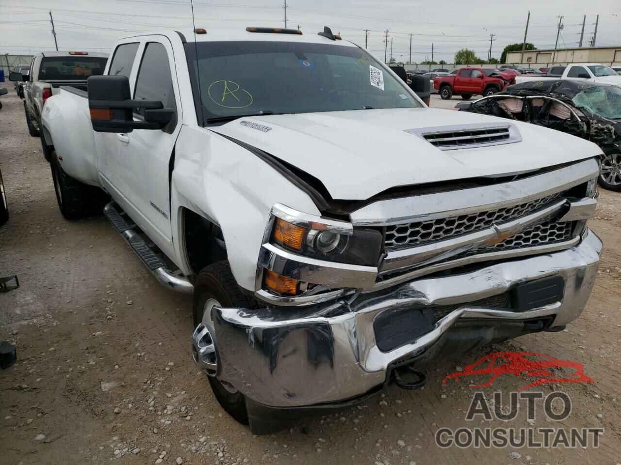 CHEVROLET SILVERADO 2019 - 1GC4KWCY1KF128425