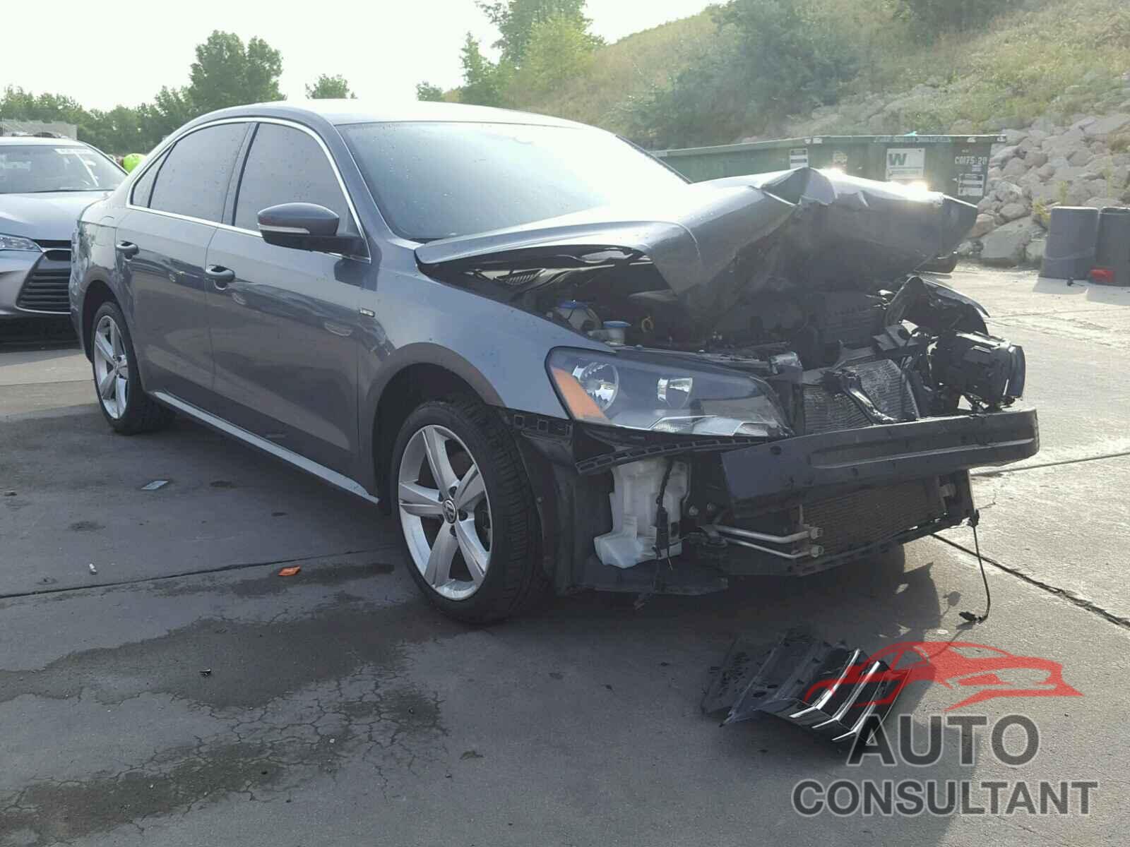 VOLKSWAGEN PASSAT 2015 - 1VWAS7A32FC096279
