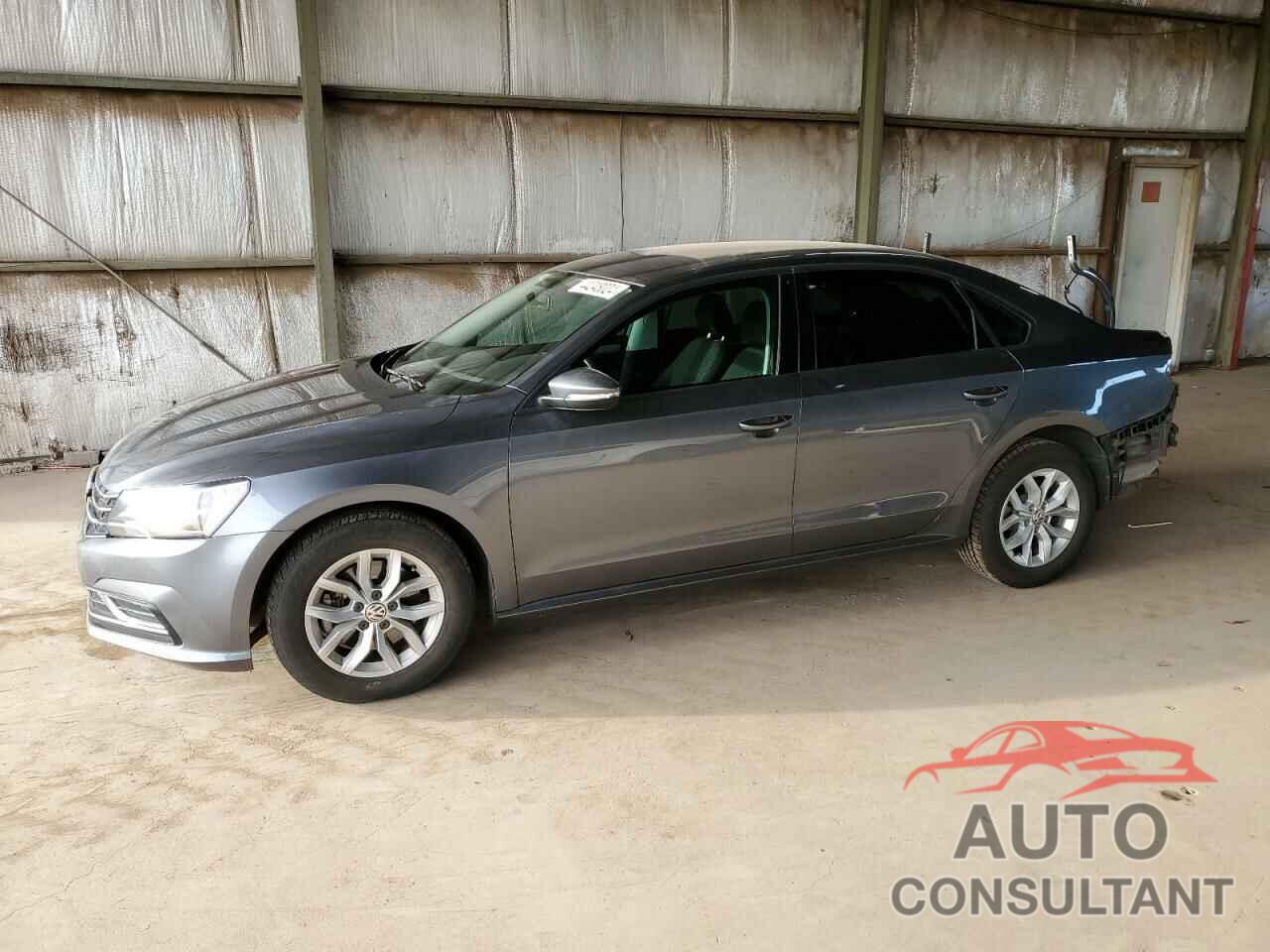 VOLKSWAGEN PASSAT 2018 - 1VWAA7A3XJC018781