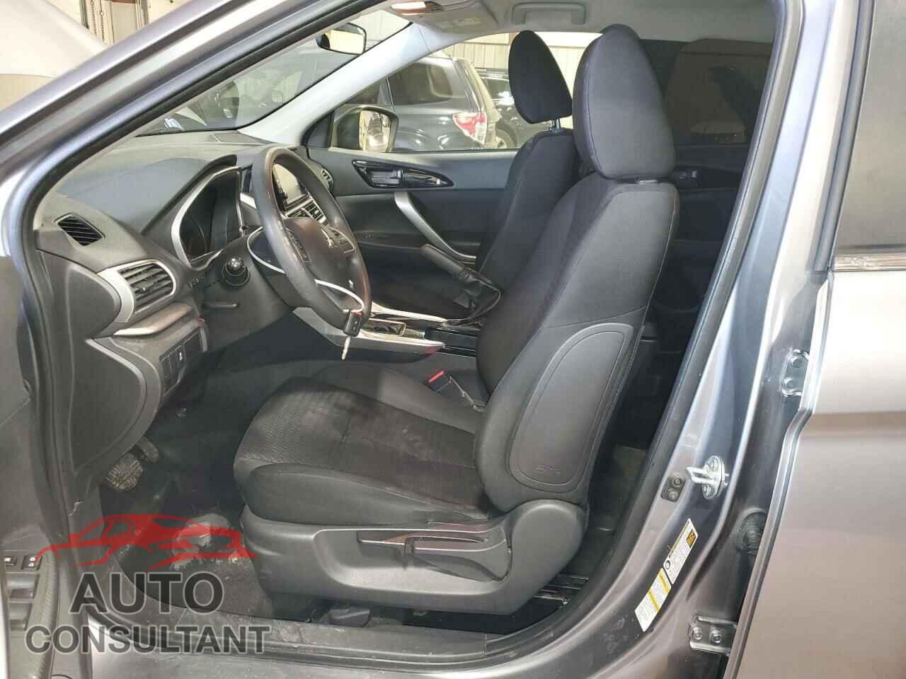 MITSUBISHI ECLIPSE 2019 - JA4AT3AA8KZ032076