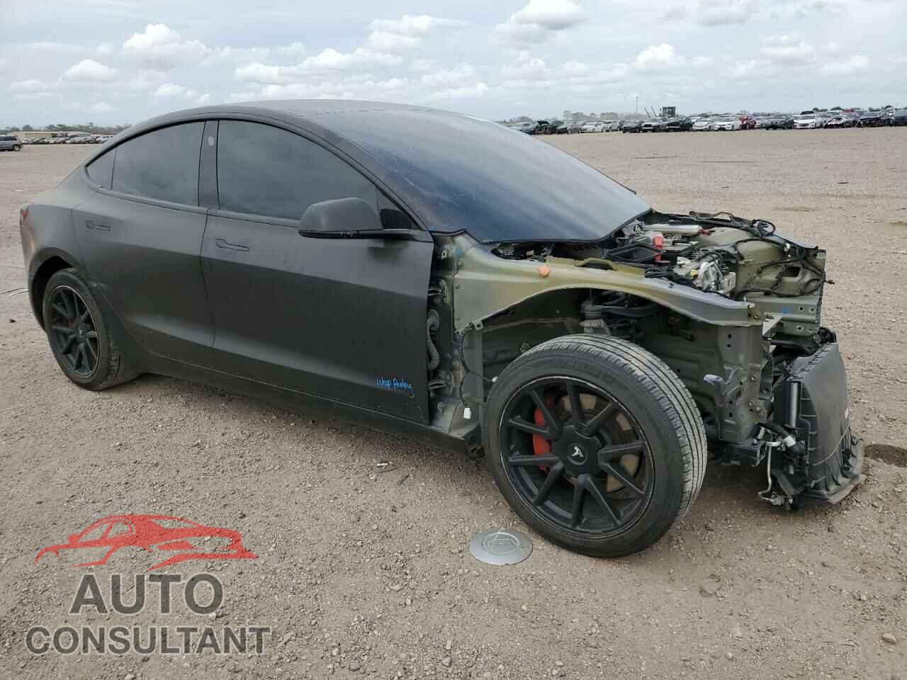 TESLA MODEL 3 2019 - 5YJ3E1EA0KF400456