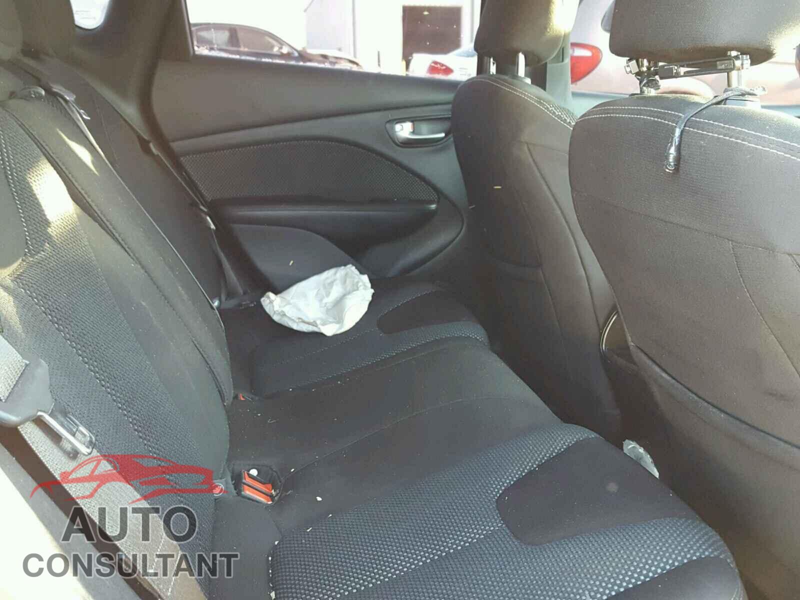 DODGE DART 2015 - 1C3CDFBB7FD281643