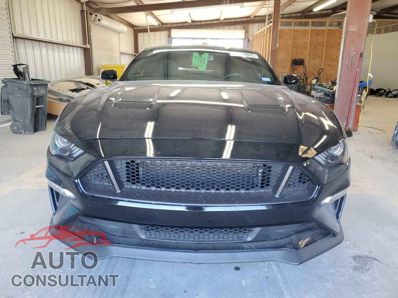 FORD MUSTANG 2018 - 1FA6P8CF0J5116524