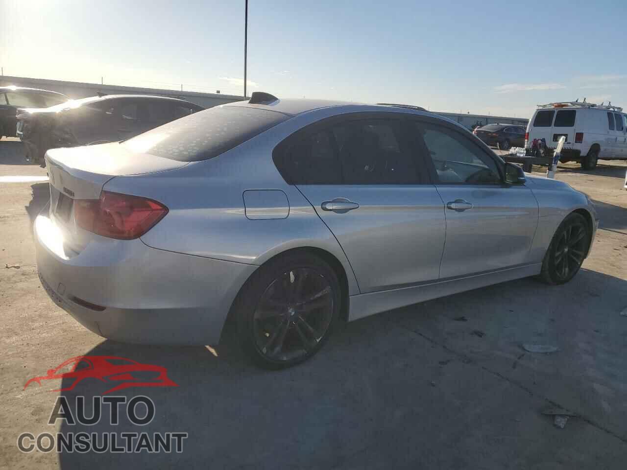 BMW 3 SERIES 2012 - WBA3A5G58CNP18280