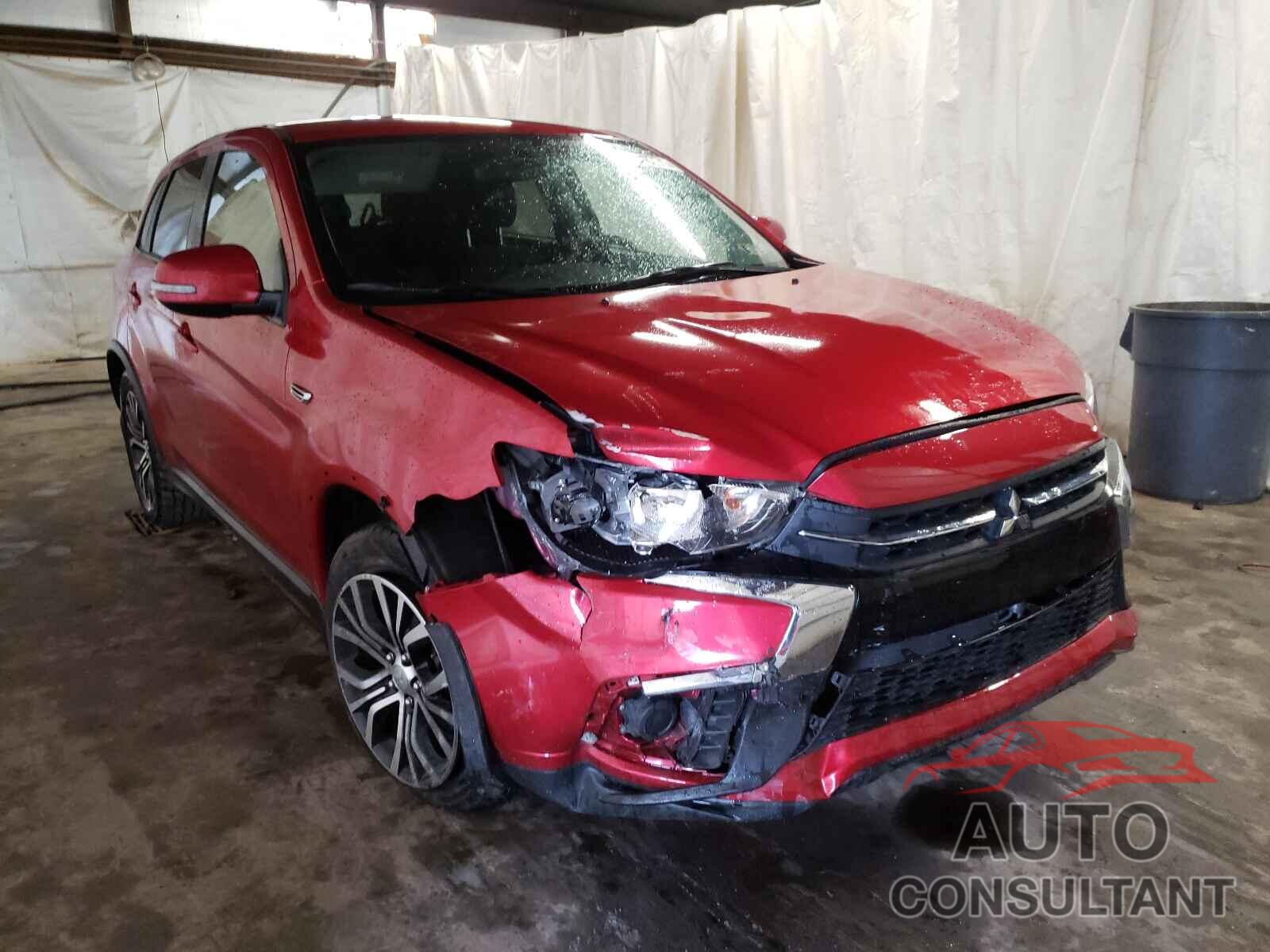 MITSUBISHI OUTLANDER 2018 - JA4AR3AU7JU020182