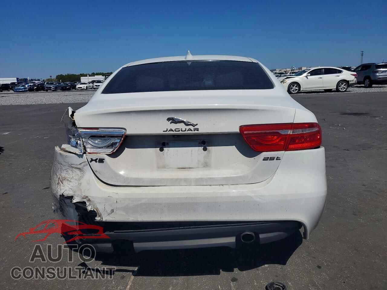 JAGUAR XE 2018 - SAJAR4FX3JCP23767