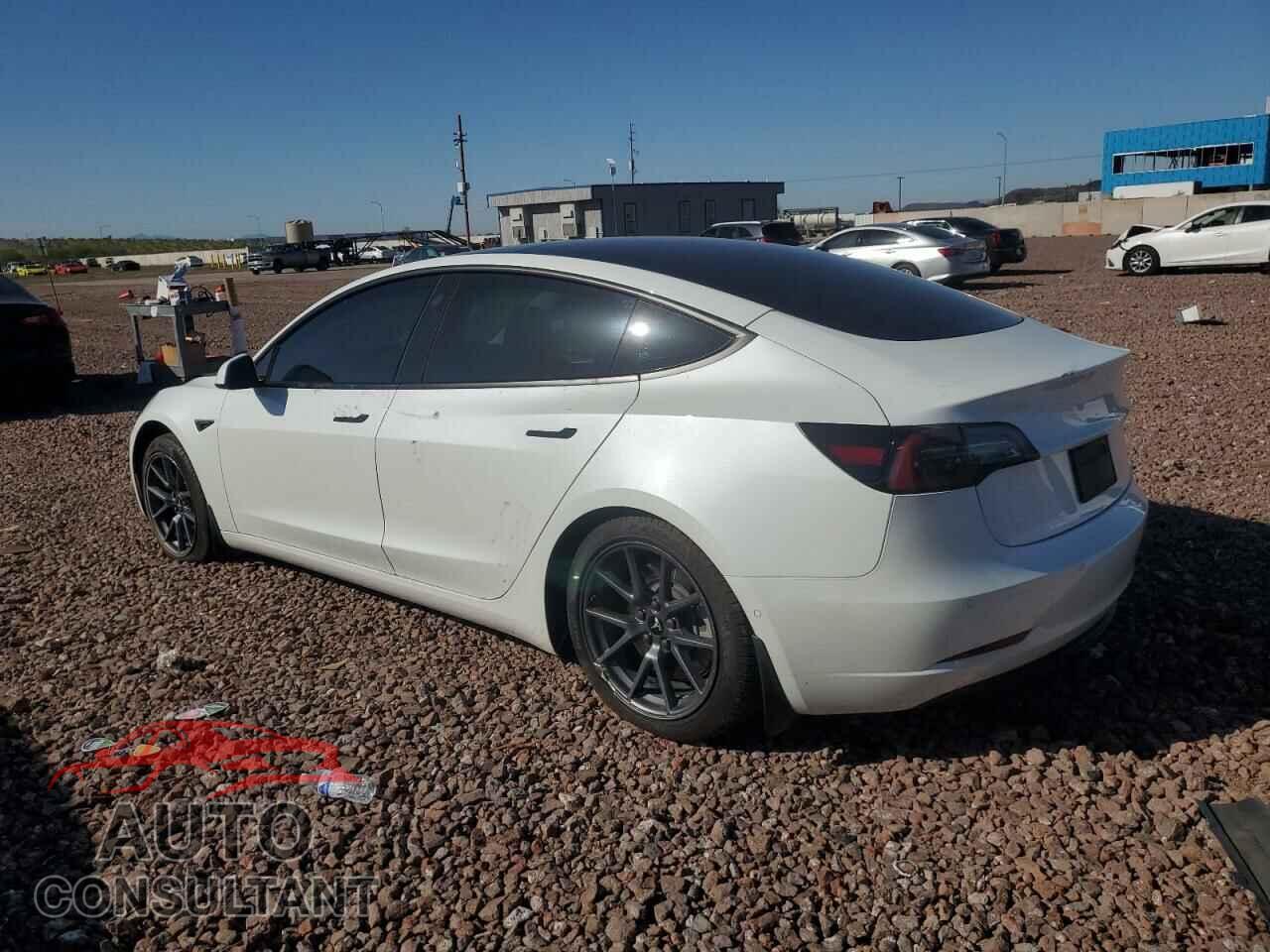 TESLA MODEL 3 2021 - 5YJ3E1EBXMF002408