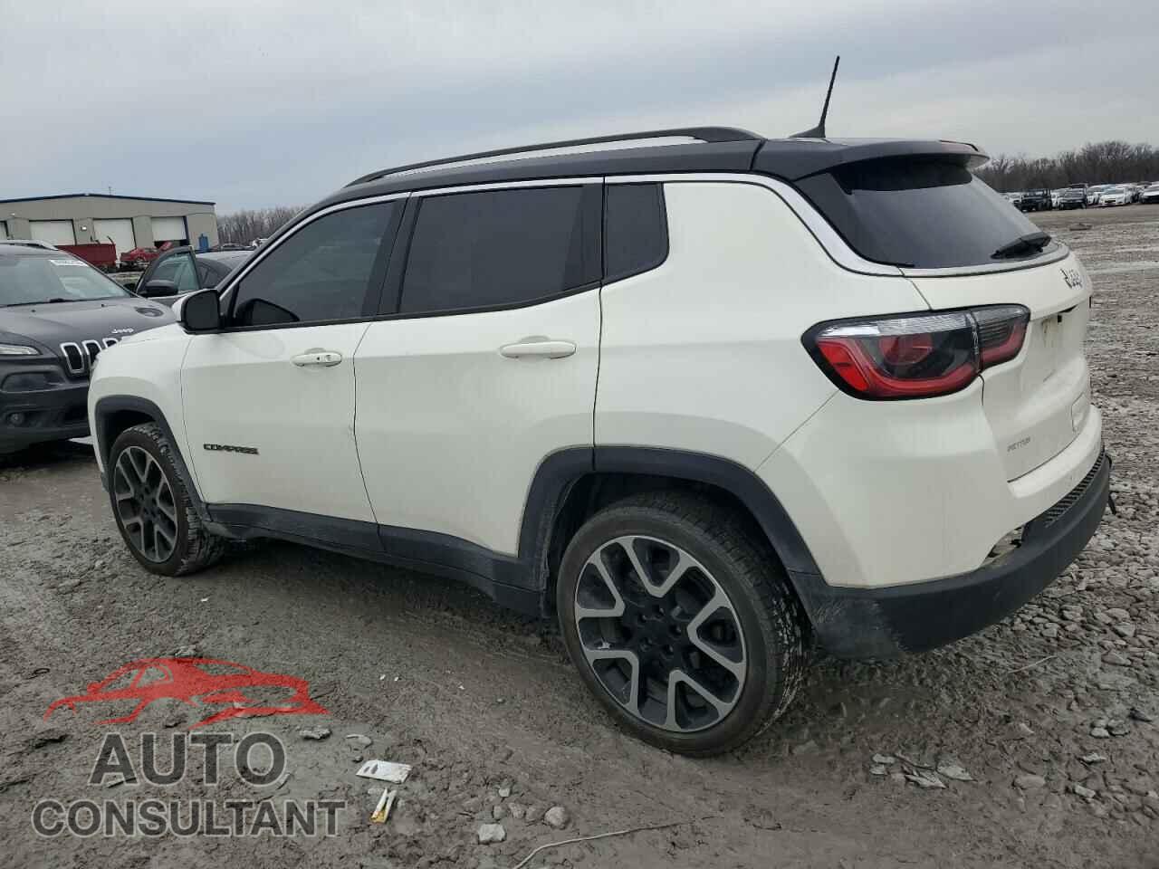 JEEP COMPASS 2018 - 3C4NJCCB3JT374544