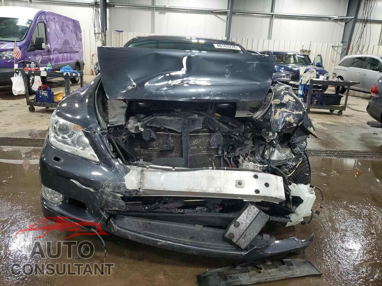 LEXUS LS500 2011 - JTHCL5EF1B5011561