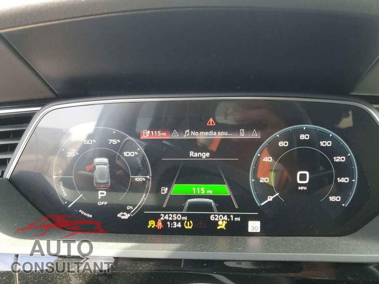 AUDI E-TRON 2021 - WA13AAGE3MB018448