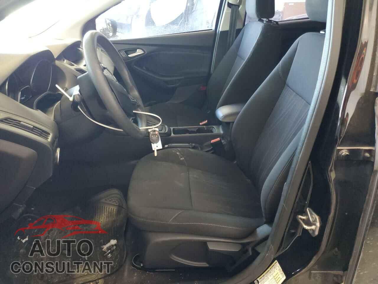 FORD FOCUS 2017 - 1FADP3K29HL277260