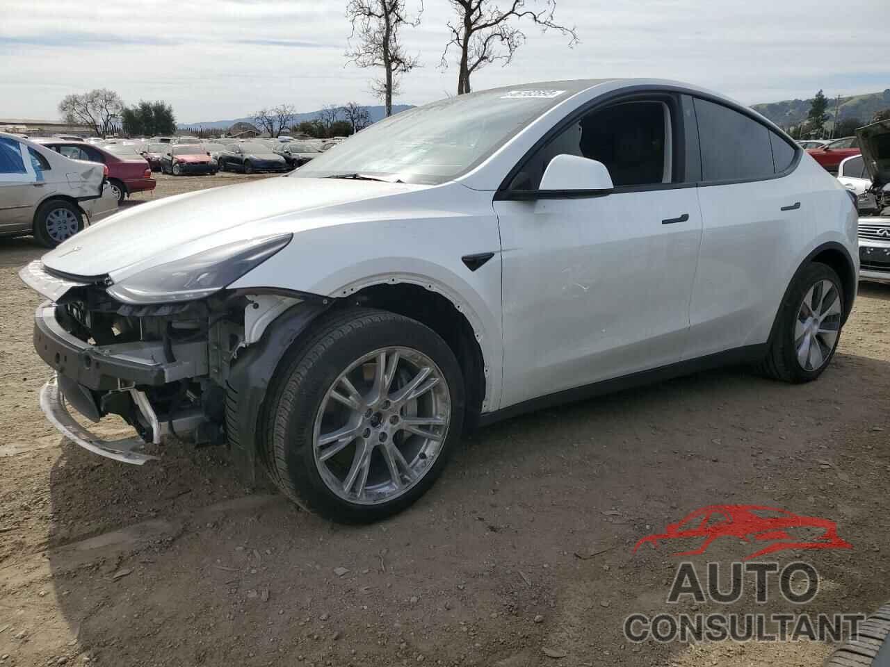 TESLA MODEL Y 2023 - 7SAYGDEE5PF746369