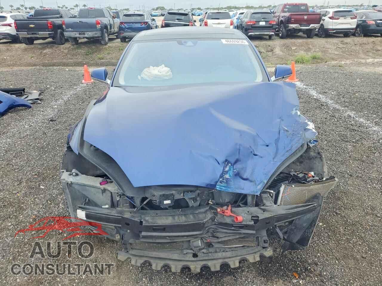 TESLA MODEL S 2015 - 5YJSA1E13FF106353