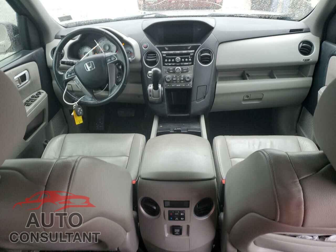 HONDA PILOT 2015 - 5FNYF4H55FB021624