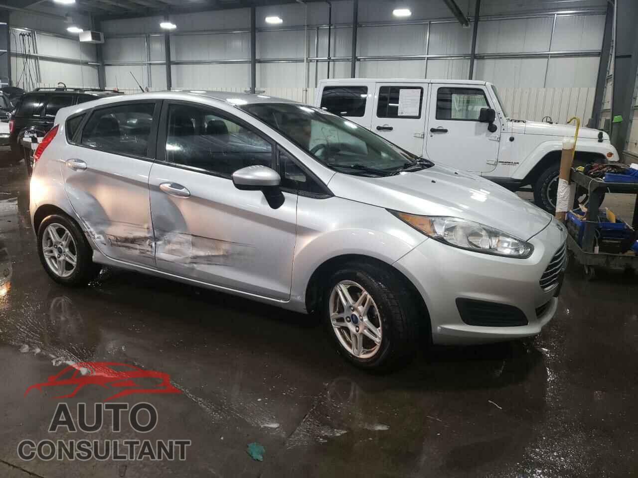 FORD FIESTA 2017 - 3FADP4EJ9HM135482